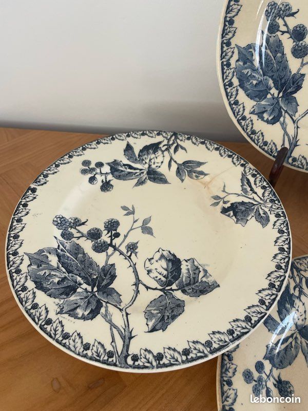 Ensemble de vaisselle ancienne Gien modèle Mûres (image 4)
