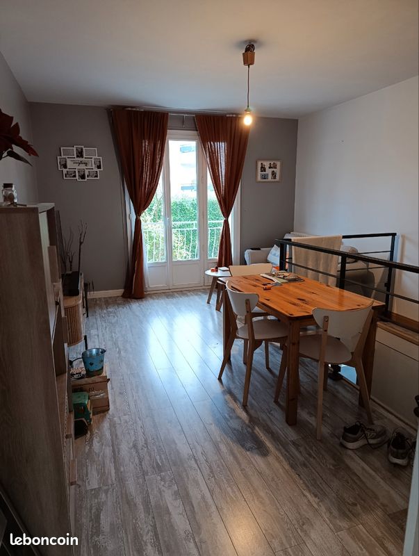 Appartement 6 pièces 130 m² · à Saint-Cyr-sur-Loire · 130 m² · 1 200 €/mois