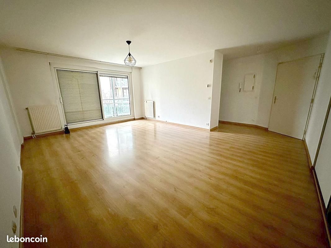 Appartement 3 pièces 71 m² · à Montigny-le-Bretonneux · 71 m² · 315 000 €