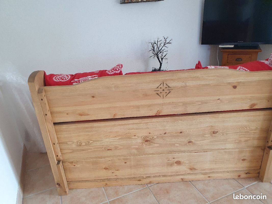 Canape en pin avec coffre de rangement (image 1)