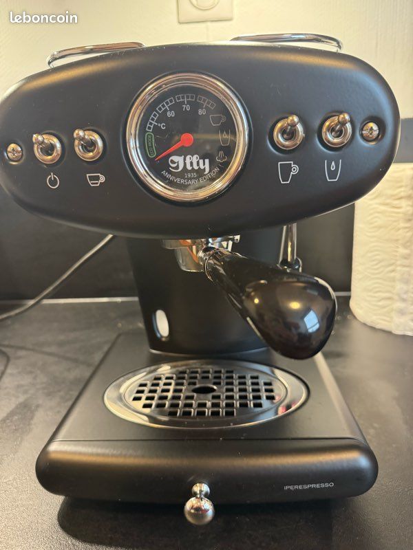 Machine à Café illy Iperespresso (image 1)