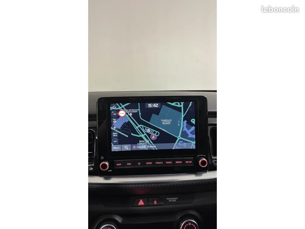 KIA STONIC 1.0 T-GDI MHEV - 120 DCT7 GT Line Premium (image 19)