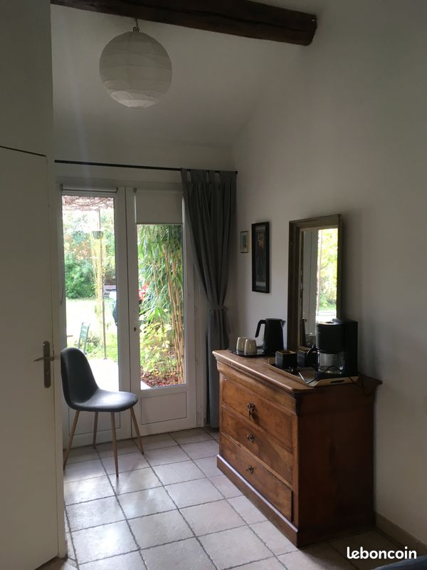 Chambre indépendante, salle de bain, wc, cuisine, jardin (image 6)