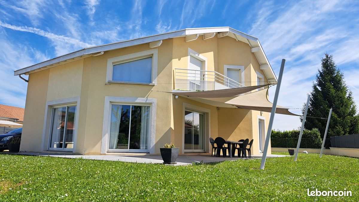 Maison 5 pièces 158 m² · à Le Grand-Lemps · 158 m² · 440 000 €