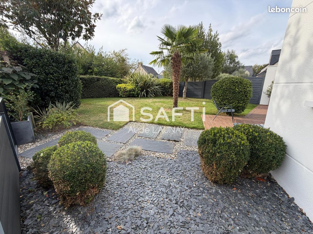 Maison 8 pièces 212 m² · à Saint-Grégoire · 212 m² · 849 900 €