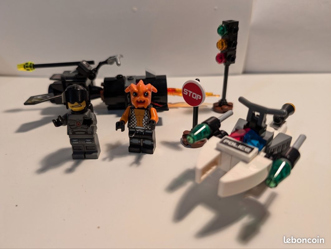 Lego System Lego Freeze Ray Frenzy LEGO Space Police Set 5970