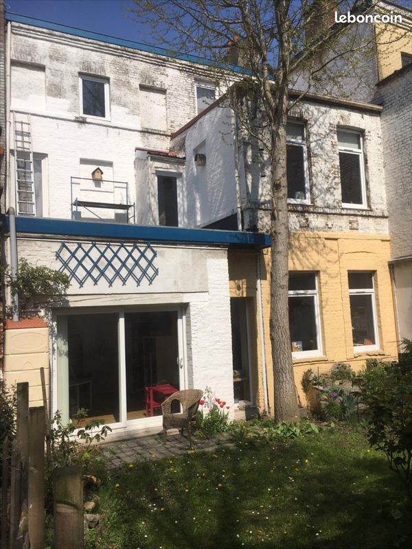 Immeuble 3 pièces 160 m² · à Lille · 160 m² · 353 200 €