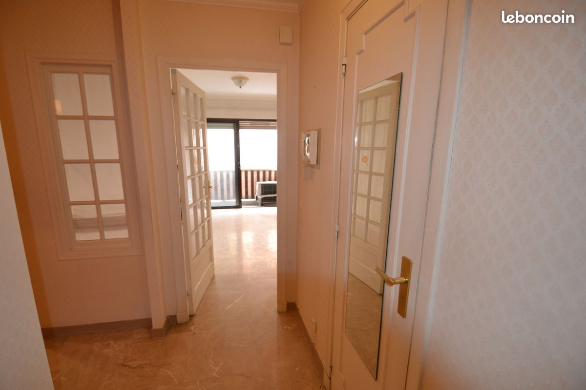 Appartement 1 pièce 31 m² · à Antibes · 31 m² · 190 000 €