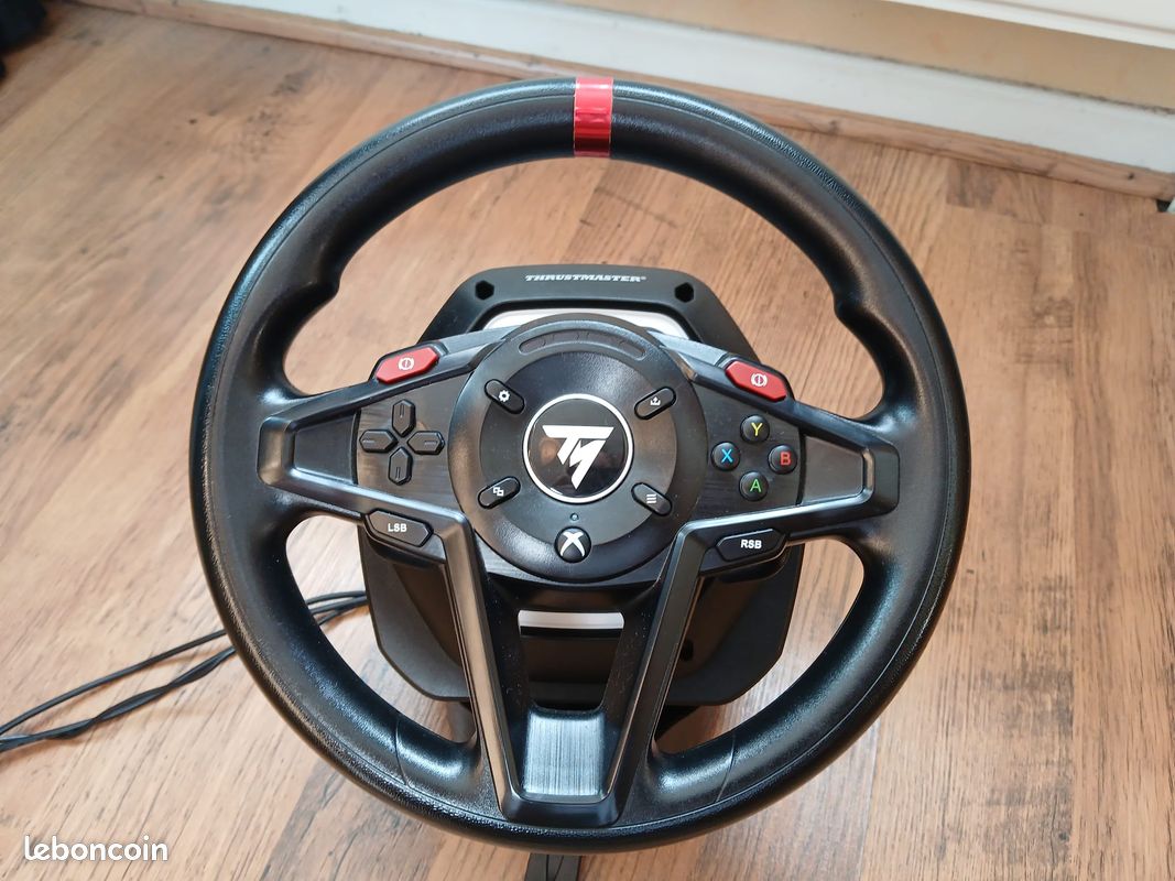 Volant gaming Thrustmaster Volant gaming de course à retour