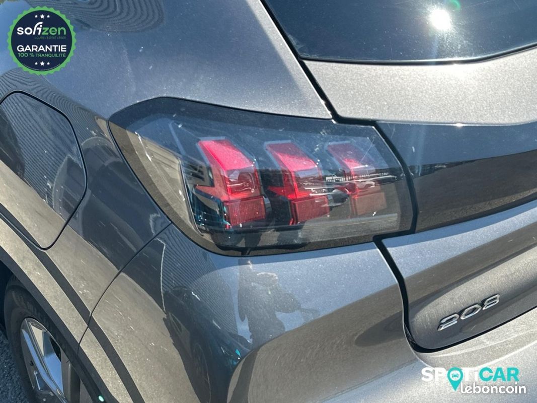 Peugeot 208 1.2 PureTech 100ch S&S Style (image 17)