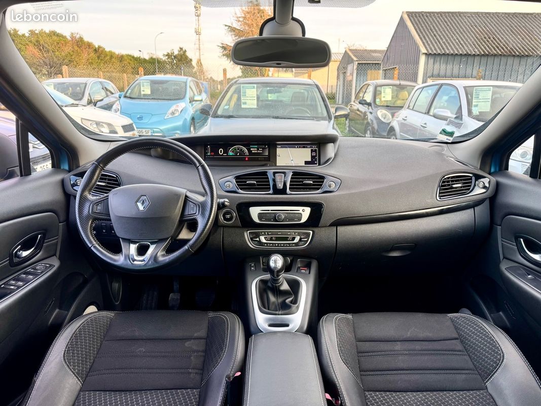 RENAULT Scenic TCE 130 ENERGY BOSE ÉDITION / CT OK / SUIVIE CONCESSION COMPLET/ RAS (image 10)