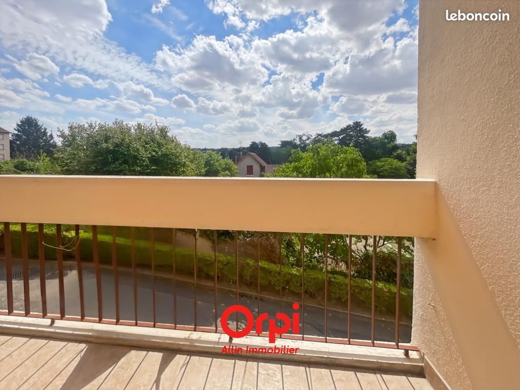 Appartement 4 pièces 95 m² · à Montluçon · 95 m² · 121 000 €