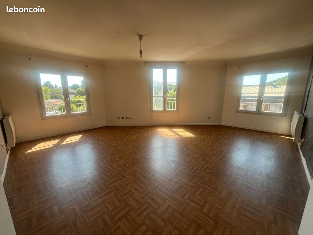 Appartement 3 pièces 67 m² · à Pont-Sainte-Maxence · 67 m² · 120 000 €