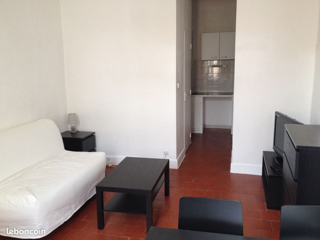 Appartement 1 pièce 27 m² · à Nîmes · 27 m² · 420 €/mois