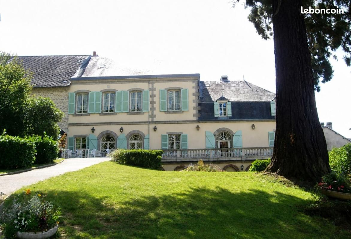 Immeuble 10 pièces 676 m² · à Guéret · 676 m² · 892 500 €