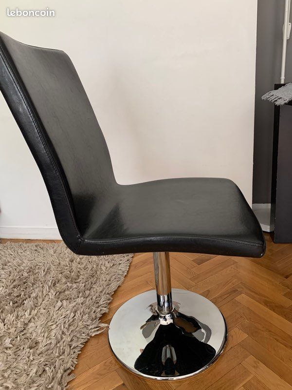 Chaise design Boconcept pied tulipe métal assise PU (image 1)