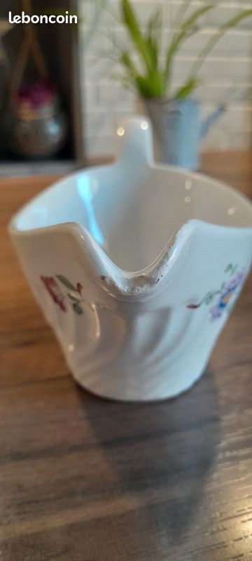 Saucière Ancienne Lunéville – Modèle Columbia – Porcelaine Semi-porcelaine