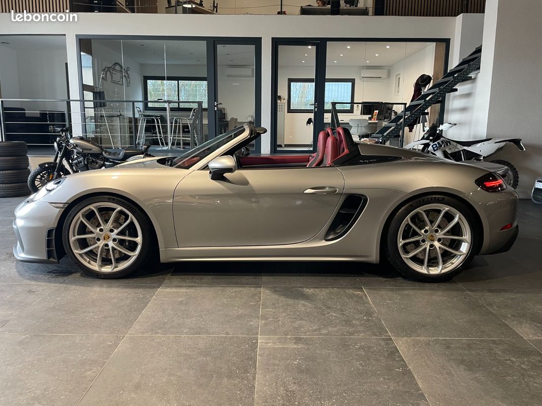 PORSCHE 718 SPYDER 4.0i 420 ch - PORSCHE APPROVED 12/2026 - BOSE - CARPLAY - INTERIEUR SPYDER CLASSIC HERITAGE - CAMERA (image 17)