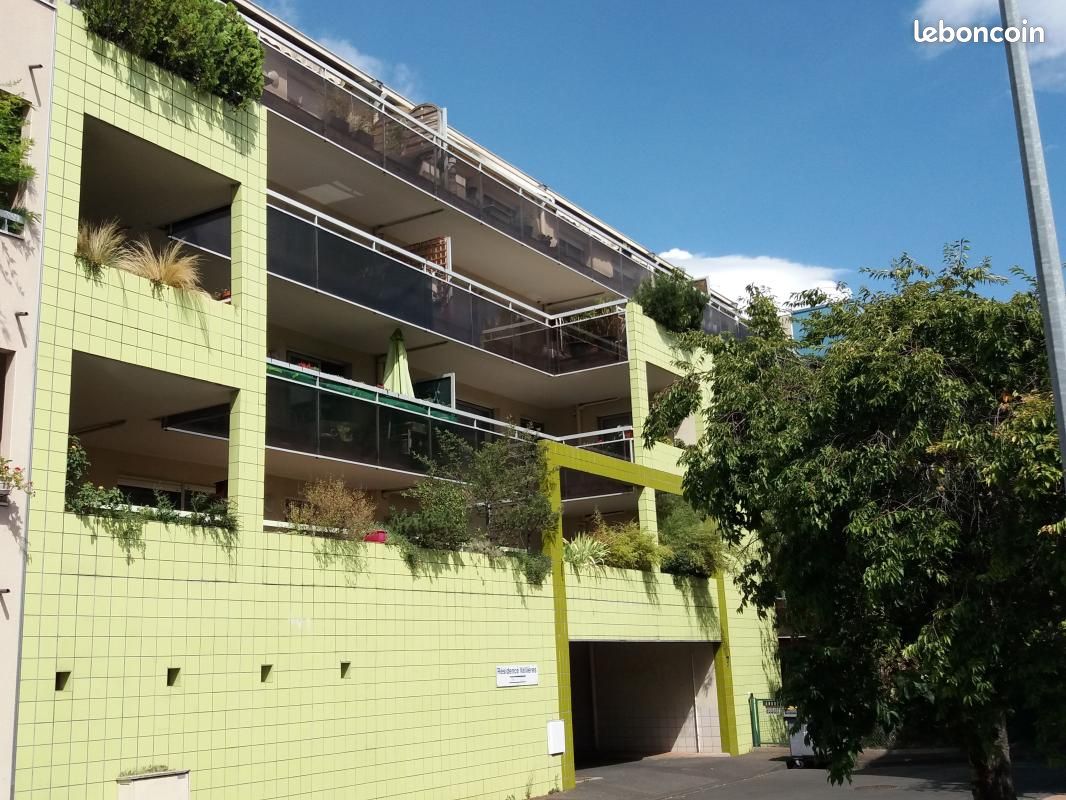 Appartement 4 pièces 103 m² · à Clermont-Ferrand · 103 m² · 1 012 €/mois