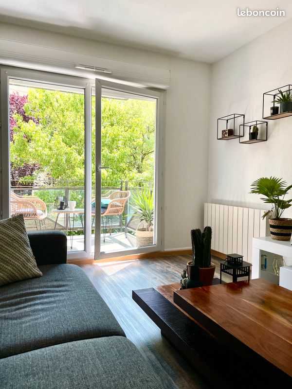 Appartement 2 pièces 45 m² · à Tassin-la-Demi-Lune · 45 m² · 232 000 €