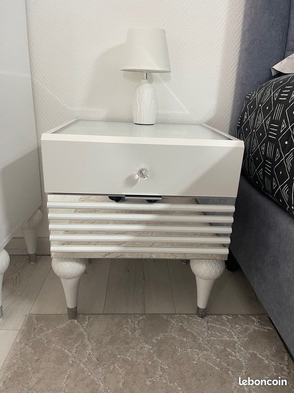 Chevet de chambre (image 1)
