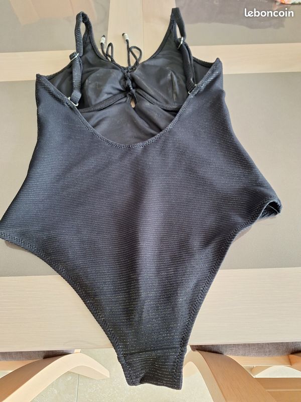 Maillot De Bain Une Pièce Noir Et Blanc - Taille 40 - Occasion En Très Bon état