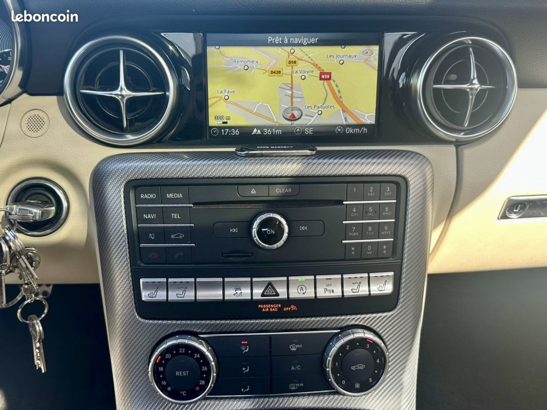 MERCEDES SLC 180 1.6 i 16V BlueEFFICIENCY 156 ch FASCINATION (image 24)