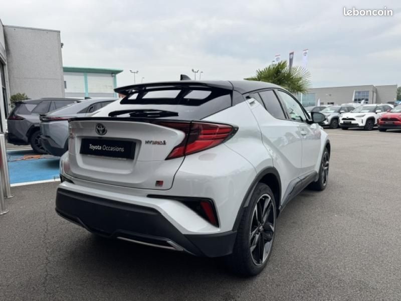 Toyota C-HR 1.8 Hybride 122ch GR Sport E-CVT (image 7)