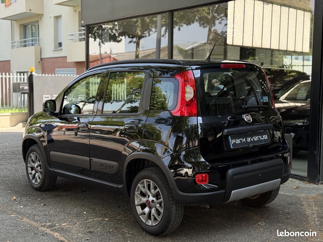 Fiat PANDA 4X4 0.9 8V TWINAIR 85CH S&S 4X4 EURO6D (image 4)