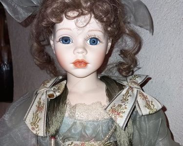 Poupée ancienne en biscuit Bergmann • 60 cm (23,5 pouces) • Yeux fixes Poupée ancienne en biscuit Bergmann • 60 cm (23,5 pouces) • Yeux fixes