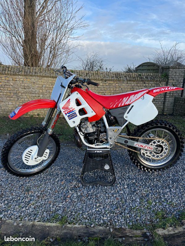 Honda CR 250 - année 1991 (image 1)