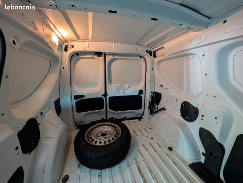 Renault EXPRESS VAN 1.5 BLUE DCI 95CH CONFORT 22 (image 20)