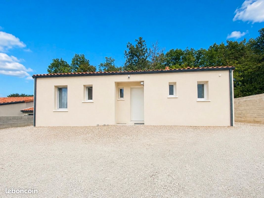 Maison 4 pièces 93 m² · à Puymoyen · 93 m² · 230 000 €