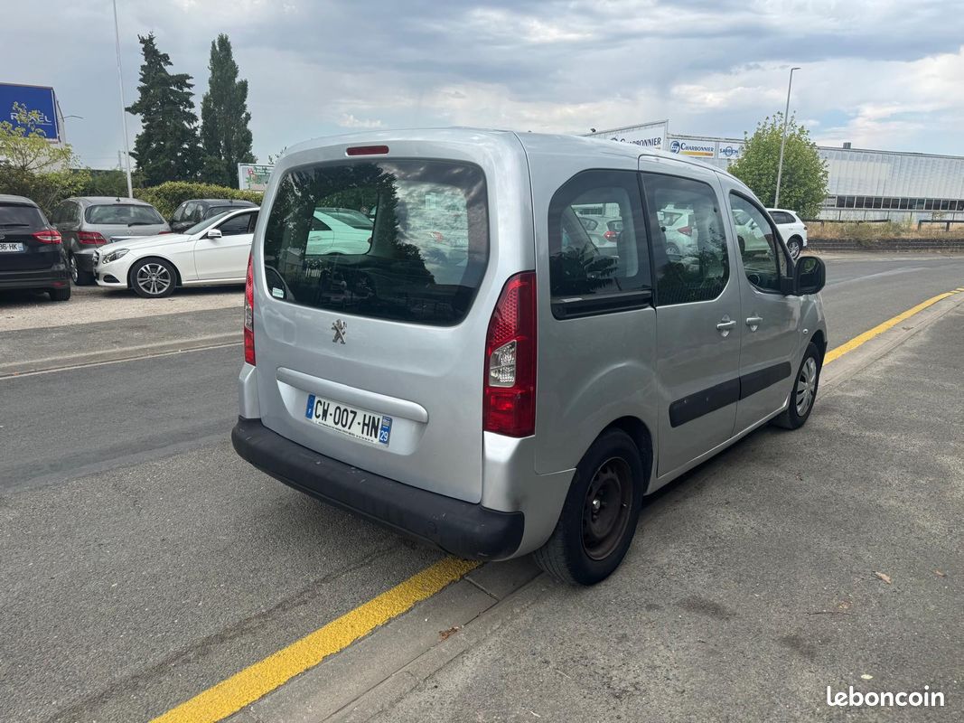 PEUGEOT Partner Tepee 1.6 HDi 75 (image 3)
