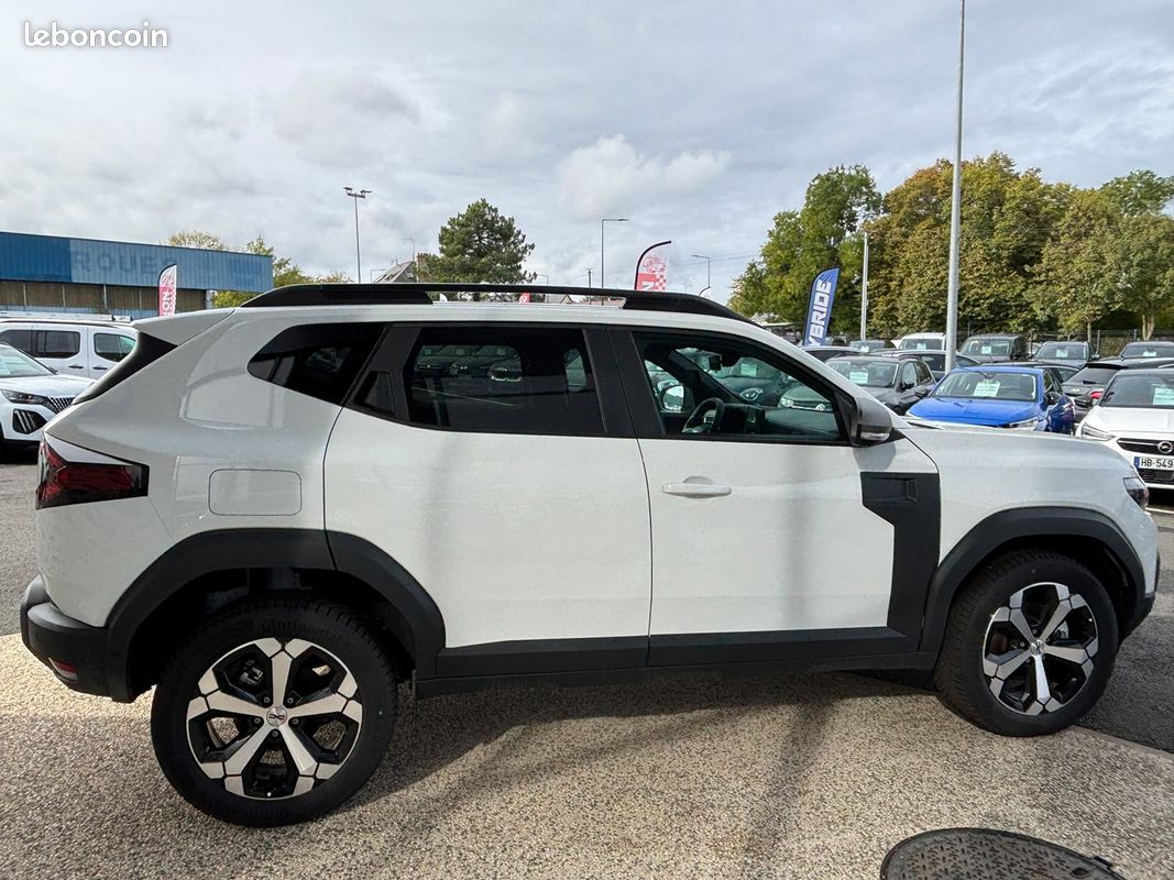 Dacia DUSTER 1.2 HYBRID-G 150CH JOURNEY 4X4 - Voitures
