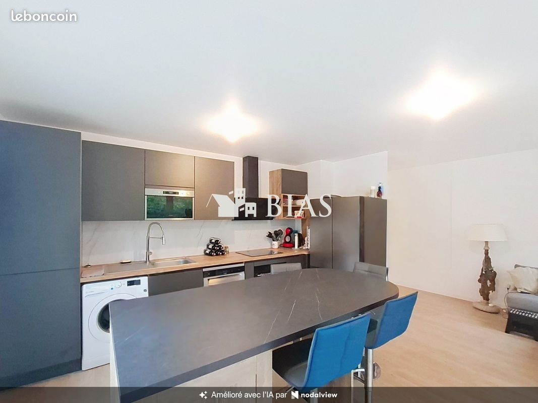 Appartement 3 pièces 64 m² · à Pont-l'Évêque · 64 m² · 327 000 €