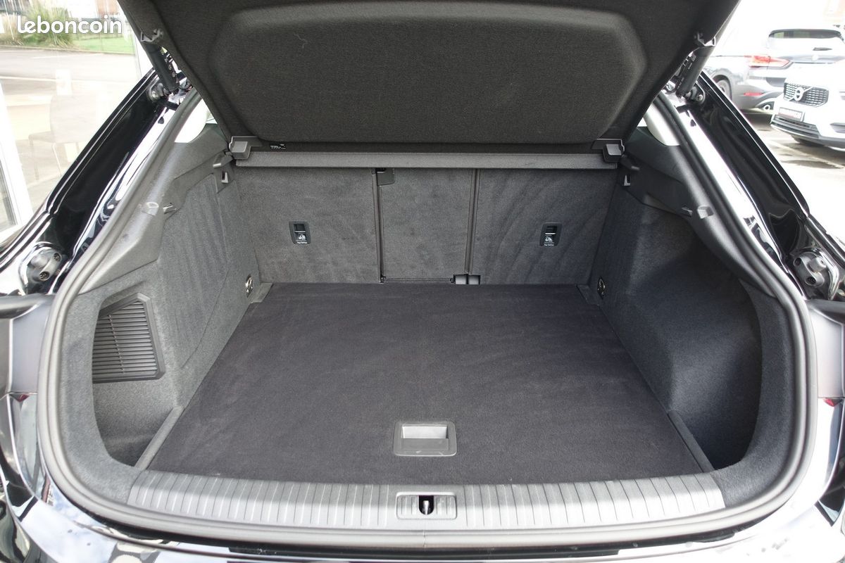 Q3 Sportback 45 Tfsi e S-Tronic 245ch Hybride Rechargeable Virtual cockpit/Cuir chauffants/Gps Europe/Caméra/Carplay/Hayon électrique/1*Main/Garantie 12 mois (image 12)