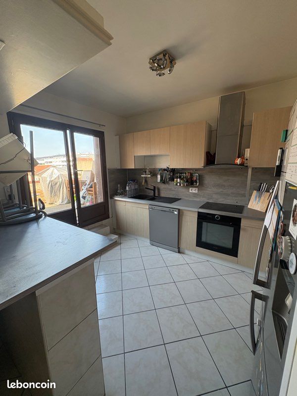 Appartement 3 pièces 85 m² · à Saint-Étienne · 85 m² · 98 000 €