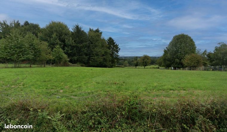 Terrain 4 764 m² Saint Priest Les Fougeres