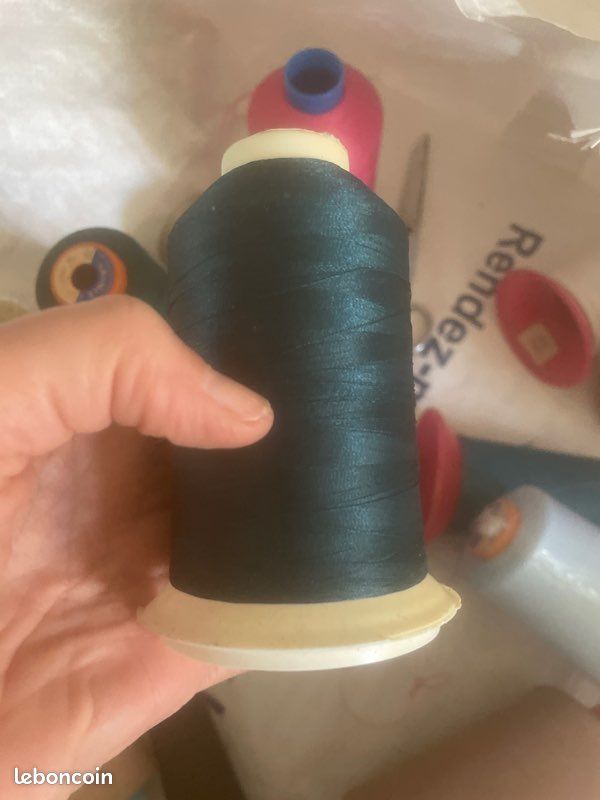 Lot Fil à coudre gramax surfix gutermann (image 9)