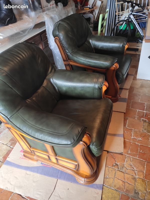 Fauteuil bois et cuire (image 1)