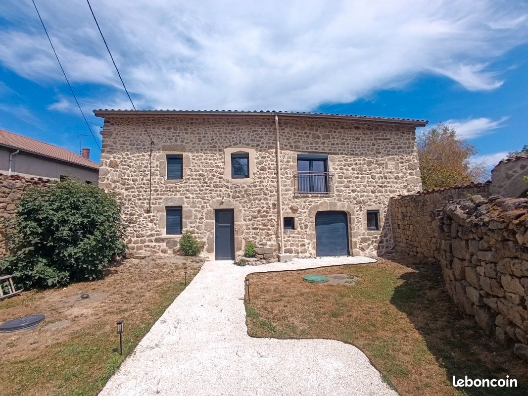 Maison 5 pièces 168 m² · à Usson-en-Forez · 168 m² · 315 000 €
