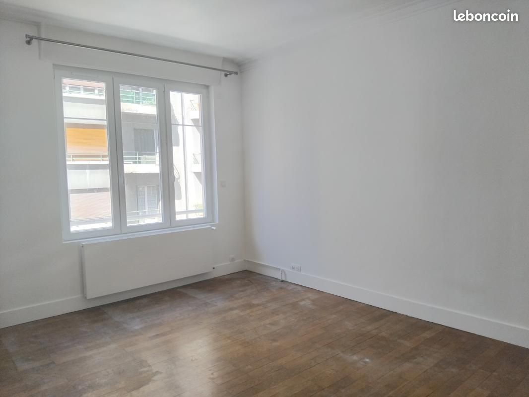 Appartement 3 pièces 77 m² · à Grenoble · 77 m² · 1 230 €