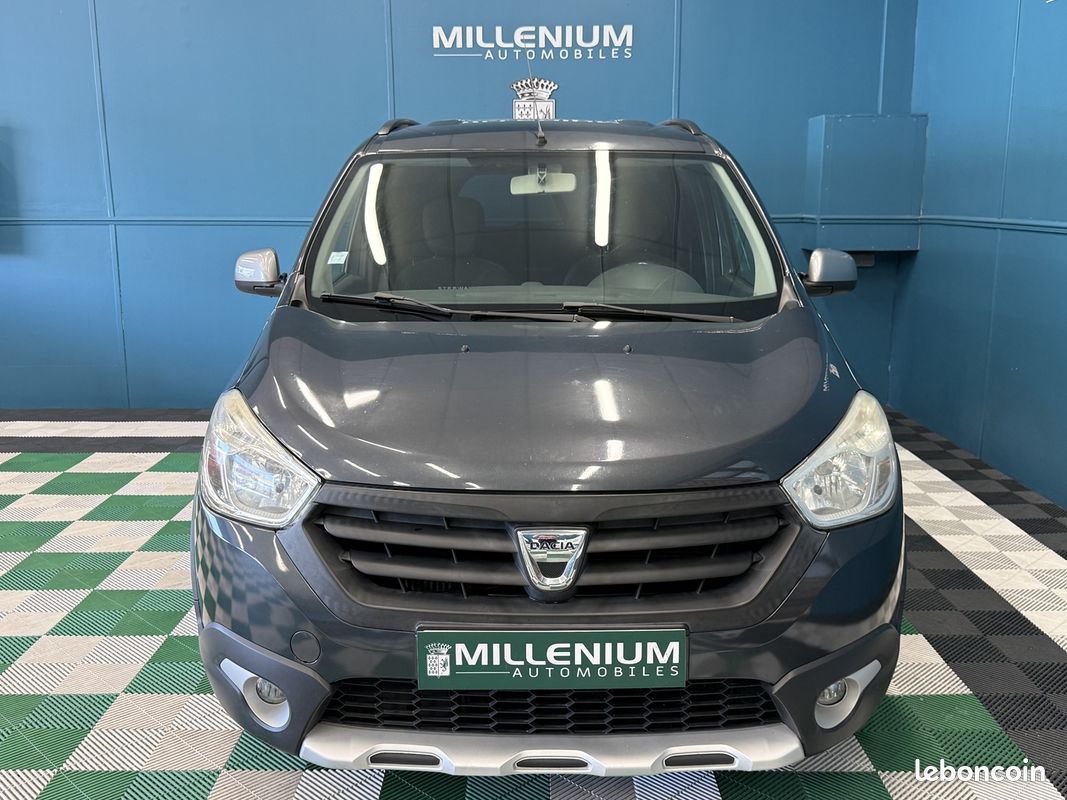 Dacia LODGY 1.2 TCE 115CH STEPWAY EURO6 7 PLACES (image 3)