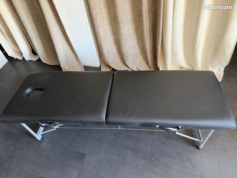 Table de massage esthétique (image 2)