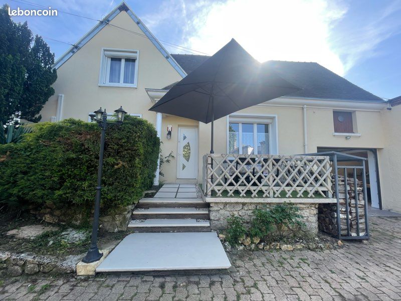 Maison 10 pièces 325 m² · à Tremblay-les-Villages · 325 m² · 430 000 €