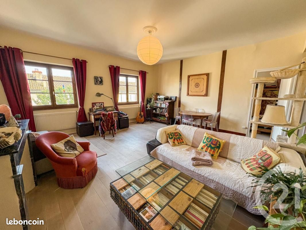 Appartement 5 pièces 90 m² · à Villefranche-sur-Saône · 90 m² · 210 000 €