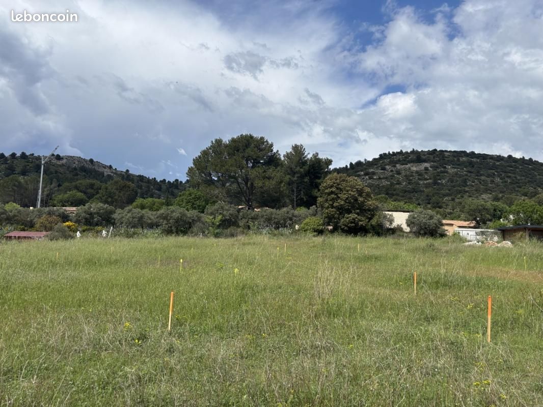 Terrain 678 m² Merindol · à Mérindol · 240 000 €