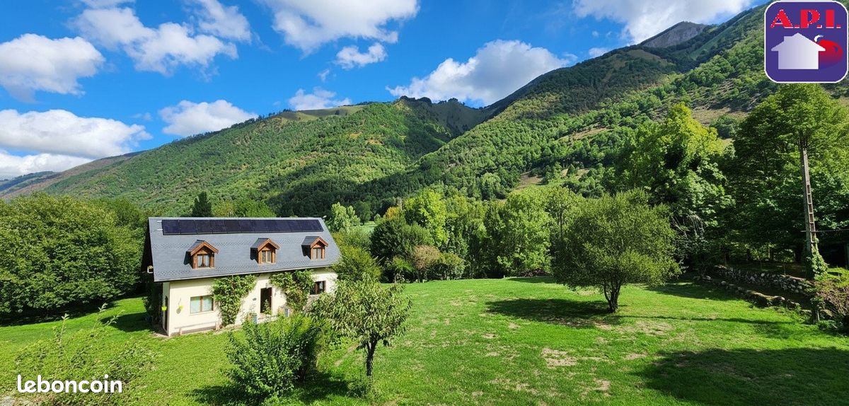 Maison 6 pièces 157 m² · à Ustou · 157 m² · 293 000 €