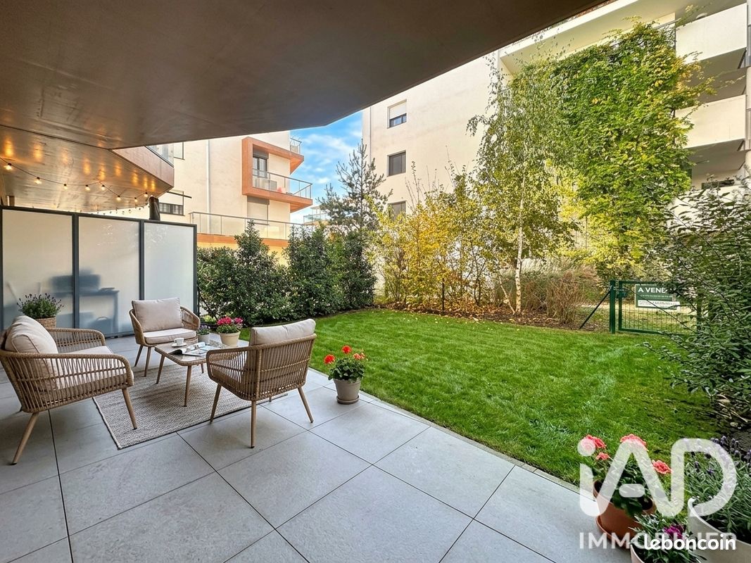 Appartement 3 pièces 58 m² · à Décines-Charpieu · 58 m² · 249 000 €